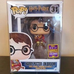 [SOLD] Funko Pop 2017 Harry Potter on Broom